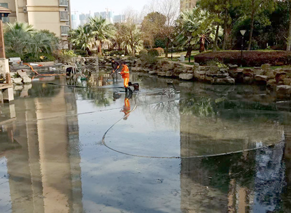 旌德景观池淤泥清理